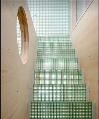 Transparent FRP Grating in Modern Architecture: A Stunning Staircase & Wall D...