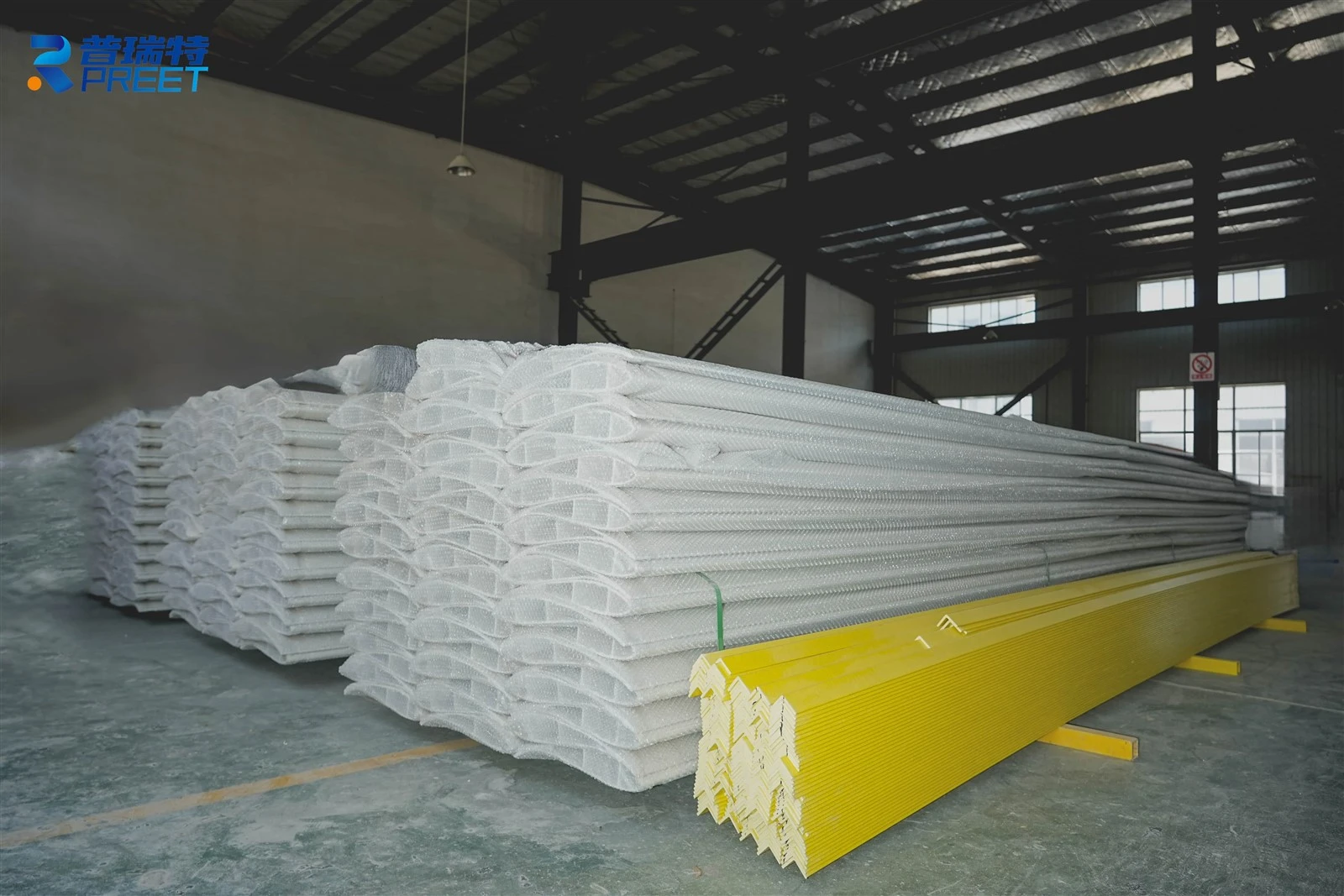product-4608-3072